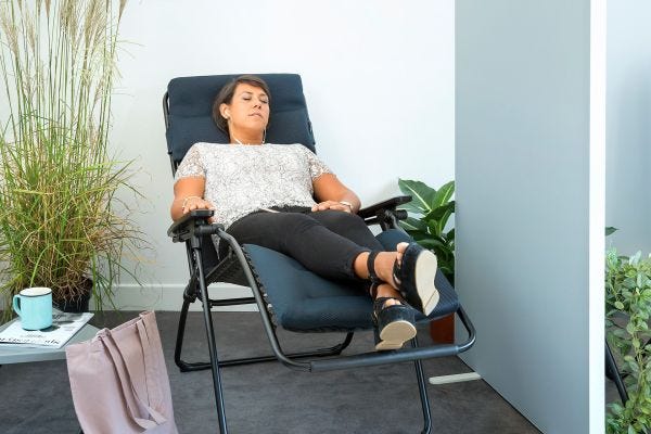 Siesta al lavoro: Quali sono i suoi benefici?